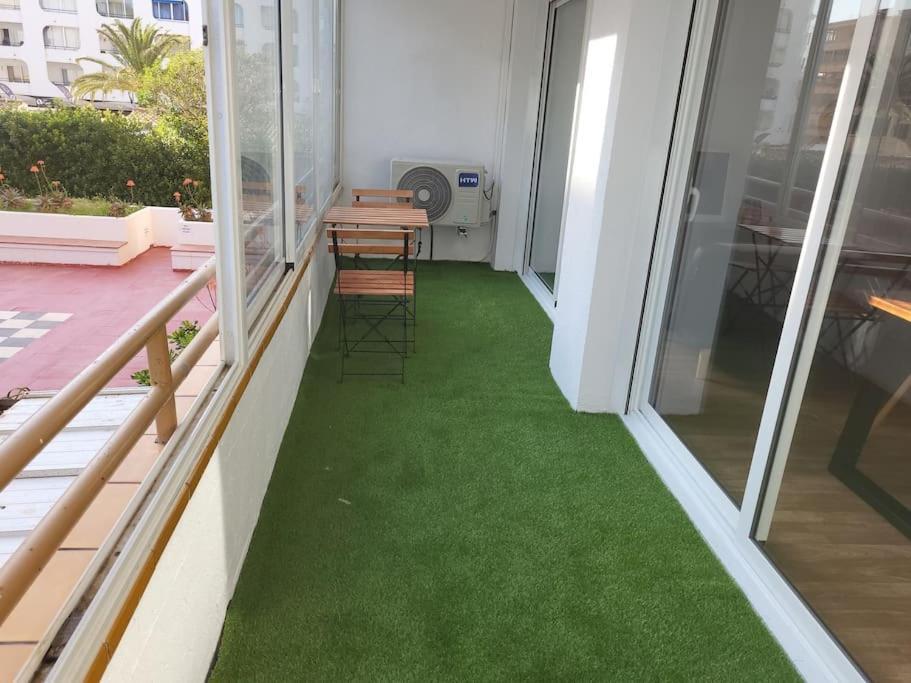 Superbe Apartement En Residence Avec Piscine Roses Exterior foto